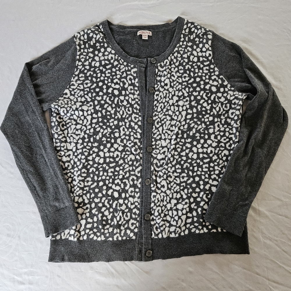 Merona grey animal print Sweater